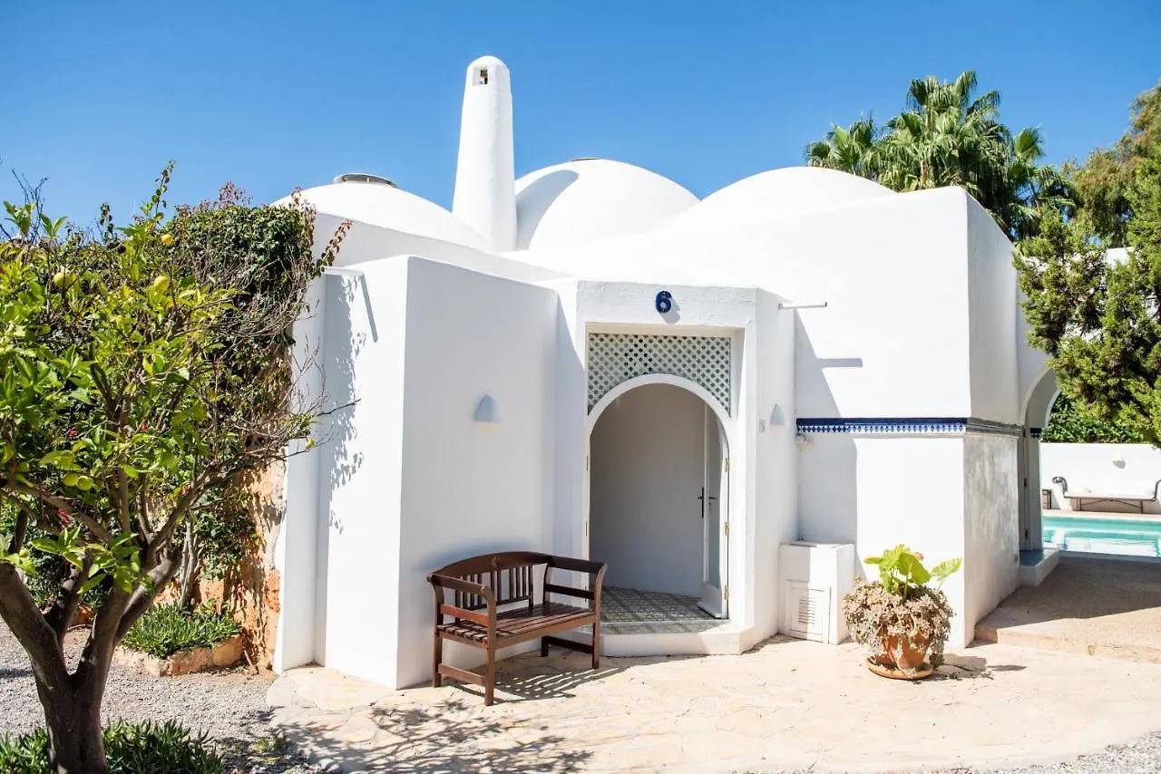 Villa 8Br, Sea Views, Walk To The Beach, Pool Santa Eularia des Riu 0*,  Španělsko