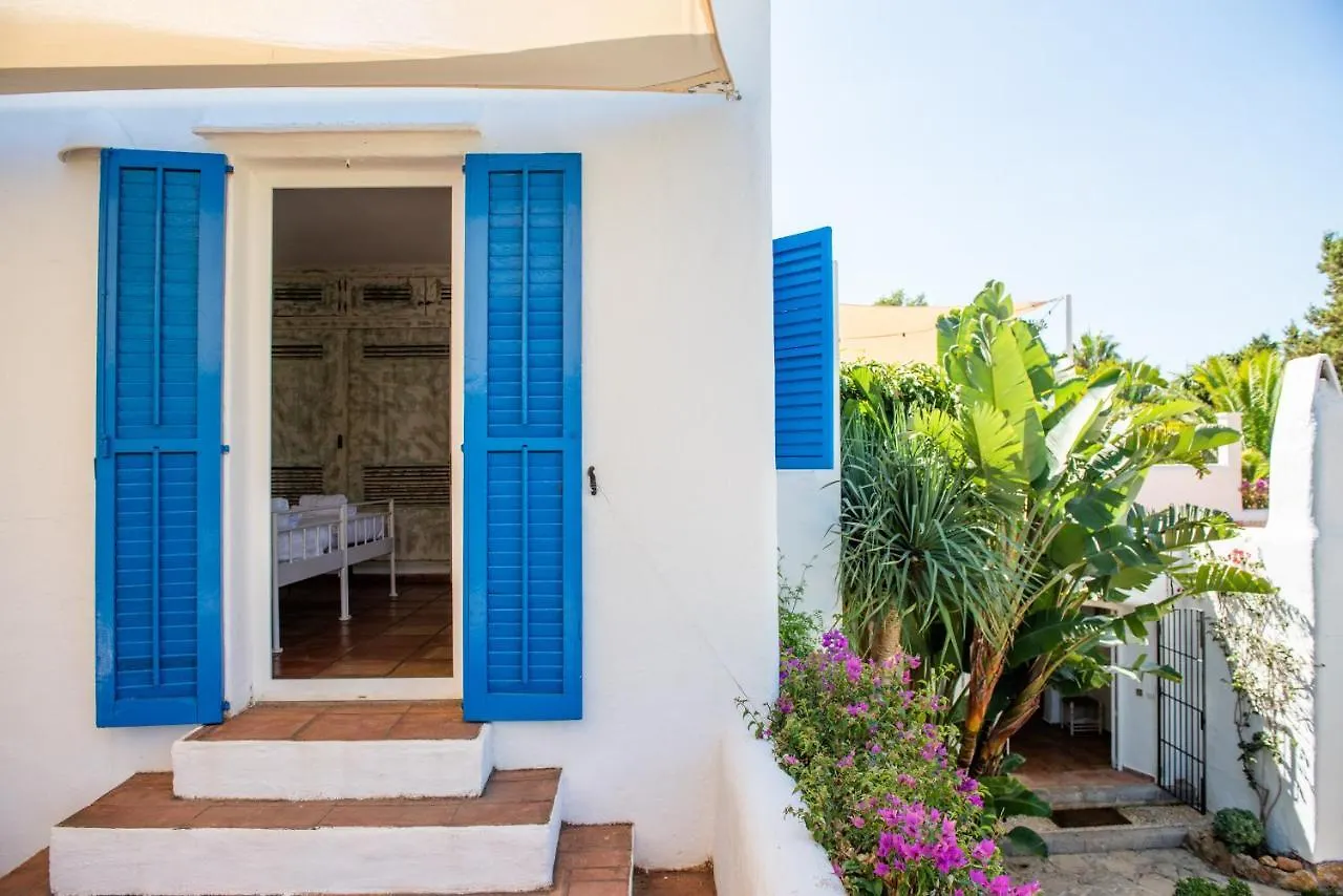 Villa 8Br, Sea Views, Walk To The Beach, Pool Santa Eularia des Riu 0*,  Španělsko